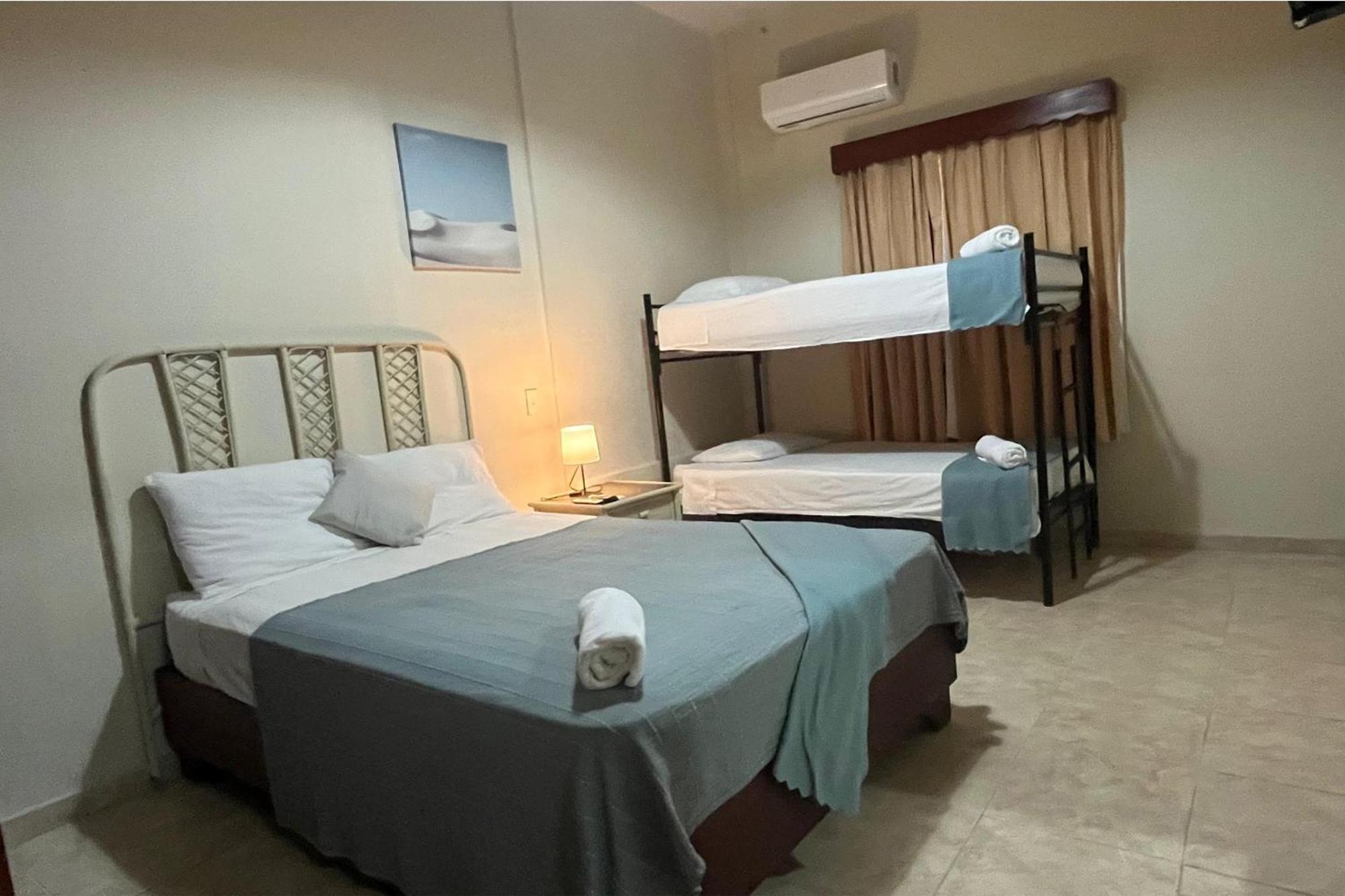 Hotel Plaza Kavia 산토도밍고 외부 사진